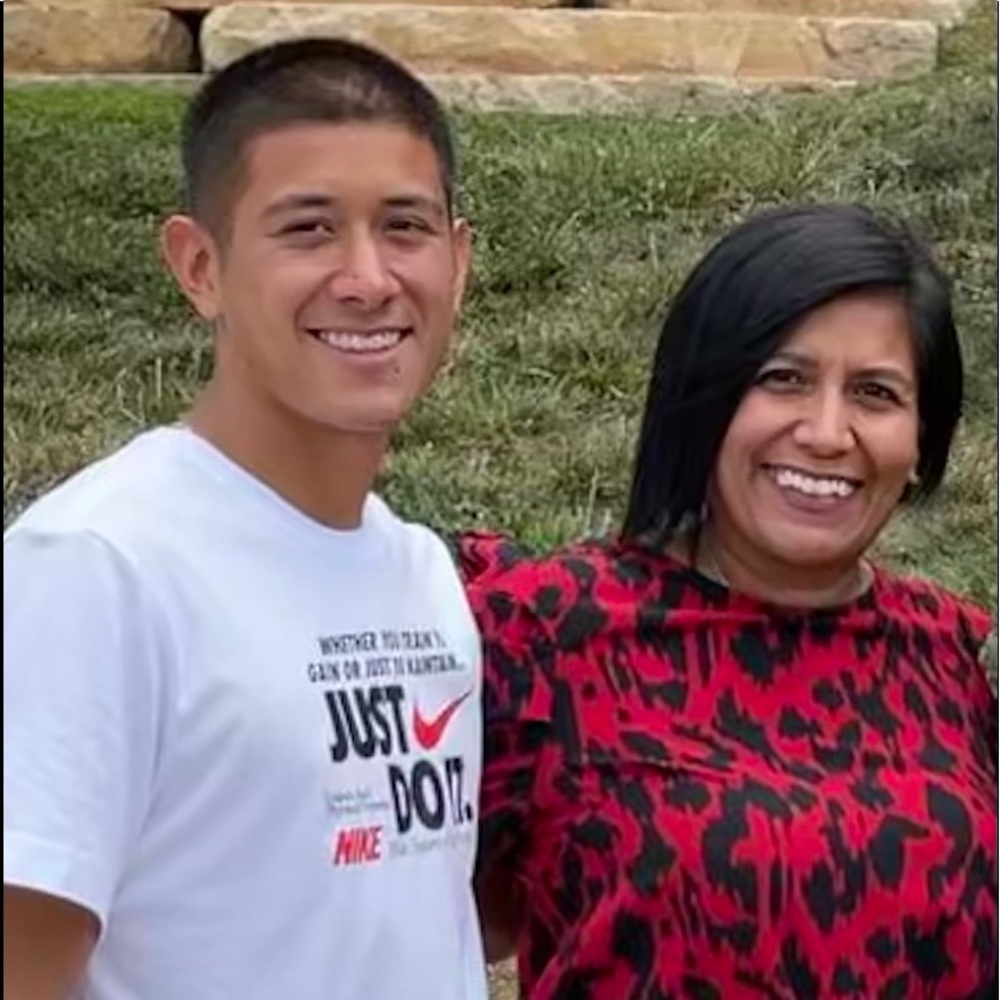 Meet your Posher, Lucy